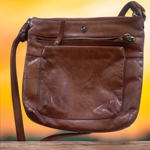 Cochin. Brown Leather Crossbody Bag with Vintage Appeal - Picture 1 of 8